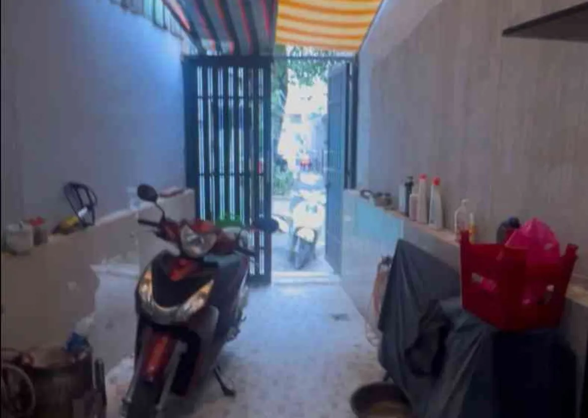 Cơ hội sở hữu nhà 2 mặt hẻm rộng, vị trí vàng Quận 5 giá chỉ 6,8 tỷ... Bán nhà riêng tại An Đông, Hồ Chí Minh 01