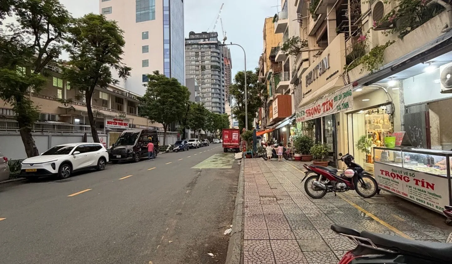 Bán chung cư mini phường Cầu Ông Lãnh, Quận 1, diện tích 28m2, pháp lý cơ sở... Bán chung cư mini tại Cầu Ông Lãnh, Hồ Chí Minh 01