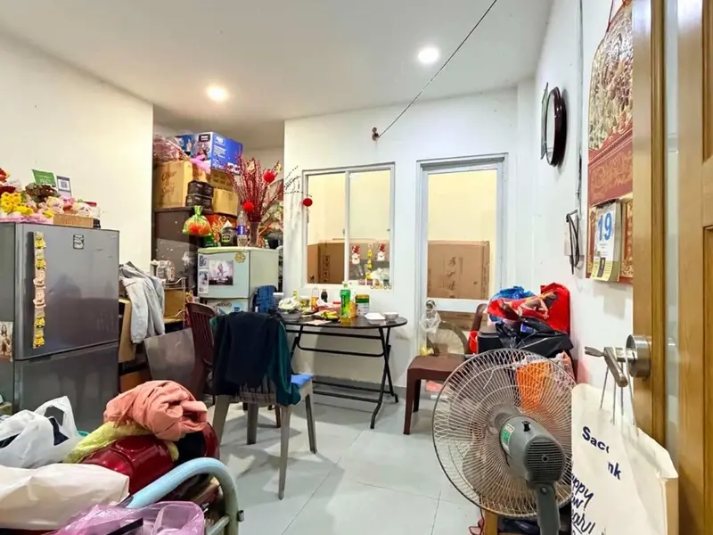 Nhà riêng 2 tầng sân rộng, vị trí gần mặt tiền quận 5... Bán nhà riêng tại Chợ Quán, Hồ Chí Minh 01