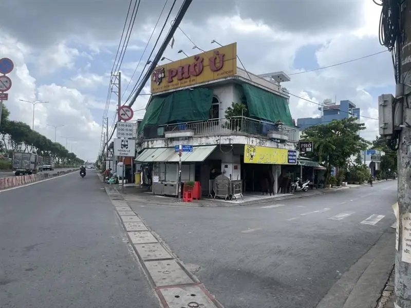 SIÊU PHẨM nhà mặt phố tọa lạc tại xã Hóc Môn 87m2, giá 6 tỷ, mặt tiền 5m... Bán nhà mặt phố tại Hóc Môn, Hồ Chí Minh 01