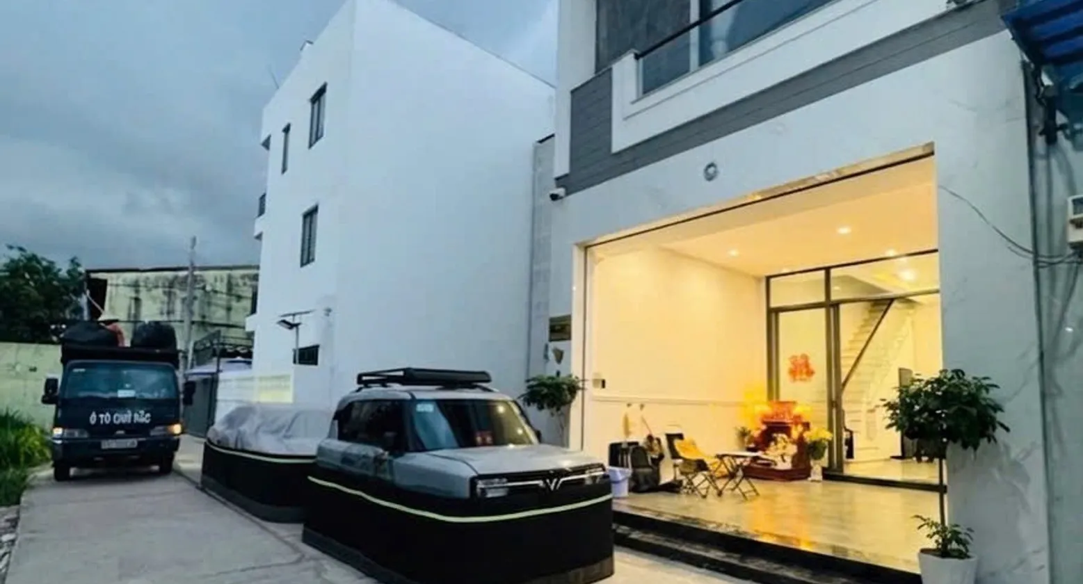 BÁN NHÀ ĐẸP CẠNH NGUYỄN THỊ TÚ - ÔTÔ VÀO NGỦ - FULL NỘ.I THẤT g (5X12M ) NHỈNH 4$... Bán nhà riêng tại Bình Hưng Hòa, Hồ Chí Minh 01