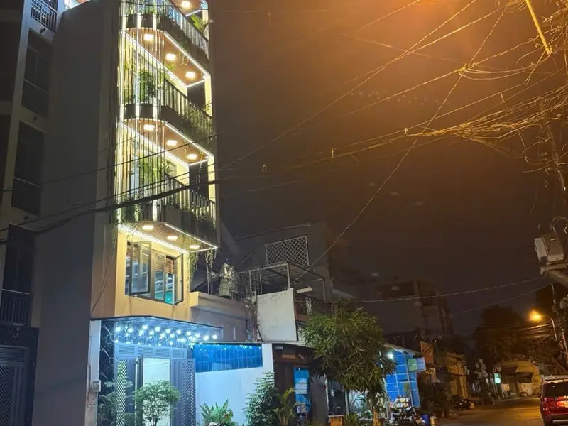 Nhà 6 tầng 4 PN mặt phố Quận 12, đầy đủ nội thất... Bán nhà mặt phố tại Đông Hưng Thuận, Hồ Chí Minh 01