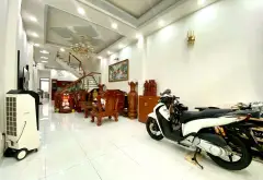 Nhà mặt phố Linh Xuân rộng rãi, giá hấp dẫn cần chốt nhanh... Bán nhà mặt phố tại Linh Xuân, Hồ Chí Minh 02
