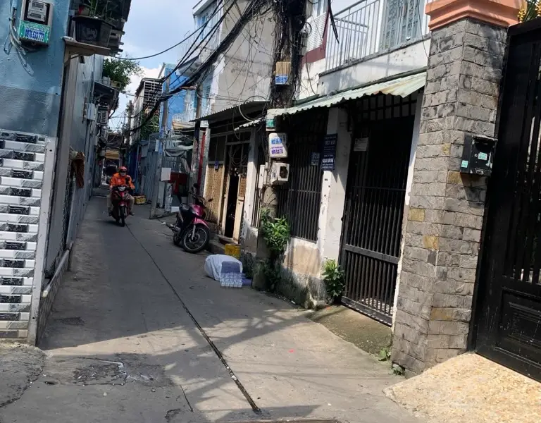 BÁN NHÀ ĐẸP 2 TẦNG - 40 M2-2PN- CÁCH 30M RA NGUYỄN THỊ THẬP- GIÁ NHỈNH6 Đ... Bán nhà riêng tại Tân Mỹ, Hồ Chí Minh 01