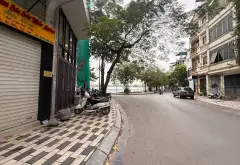 #LẠC LONG QUÂN - #TÂY HỒ - VỊ TRÍ SIÊU HIẾ.M - 6 TẦNG - #THANG MÁY - MẶT PHỐ - VỈA HÈ - VIEW HỒ TÂY... Bán nhà riêng tại Tây Hồ, Hà Nội 01