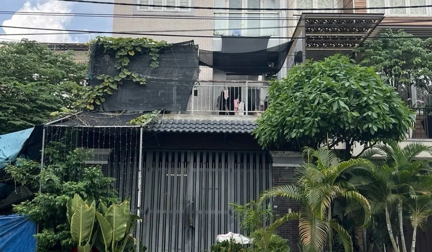 Nhà mặt phố - 6 x 18 - Đúc 3 tầng KDC Phú Lợi - Bình Đông, Quận 8, TP Hồ Chí Minh - 9.3 tỷ... Bán nhà mặt phố tại Bình Đông, Hồ Chí Minh 01
