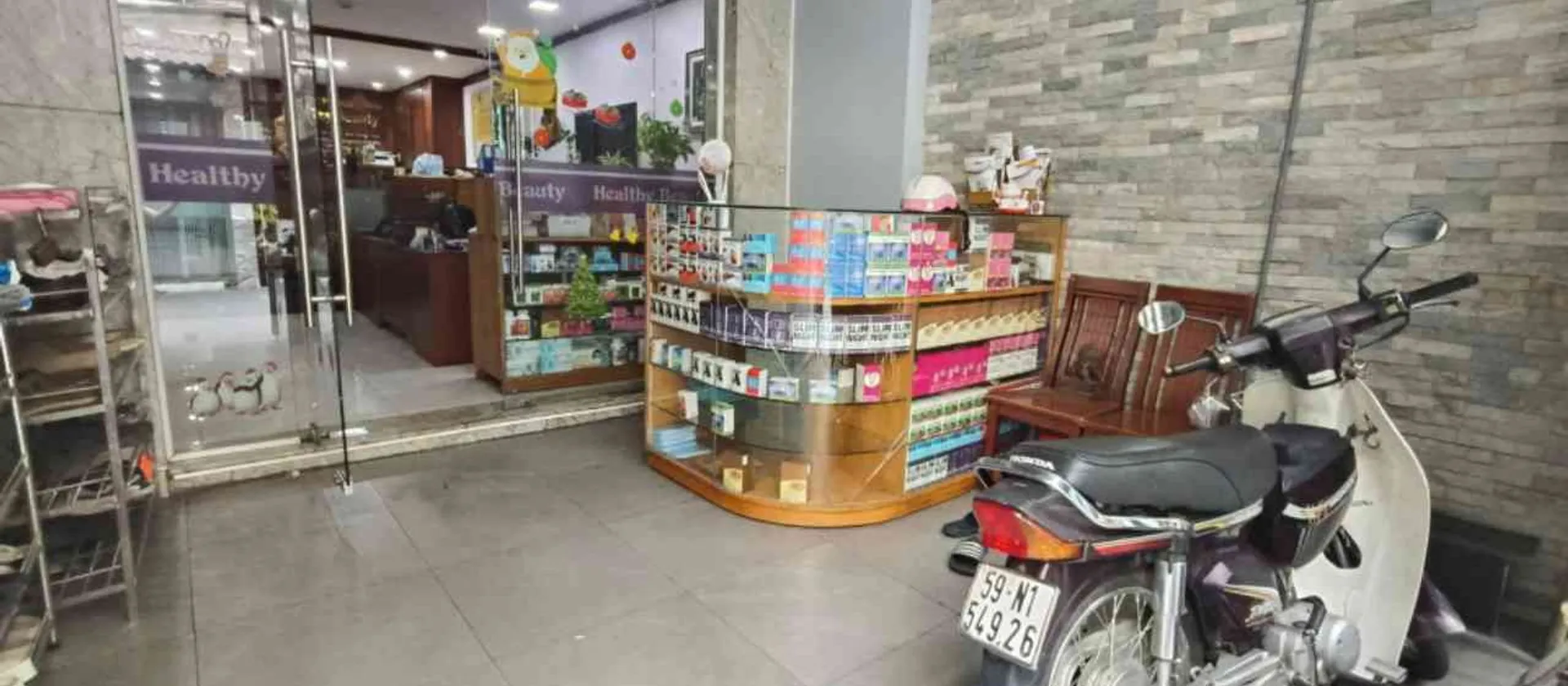 HẺM 8M THÔNG - GẦN VẠN HẠNH MALL - 7 TẦNG BTCT MỚI ĐẸP CÓ THANG MÁY XỊN SÒ - 127M2 - 12 PHÒNG... Bán nhà riêng tại Diên Hồng, Hồ Chí Minh 01