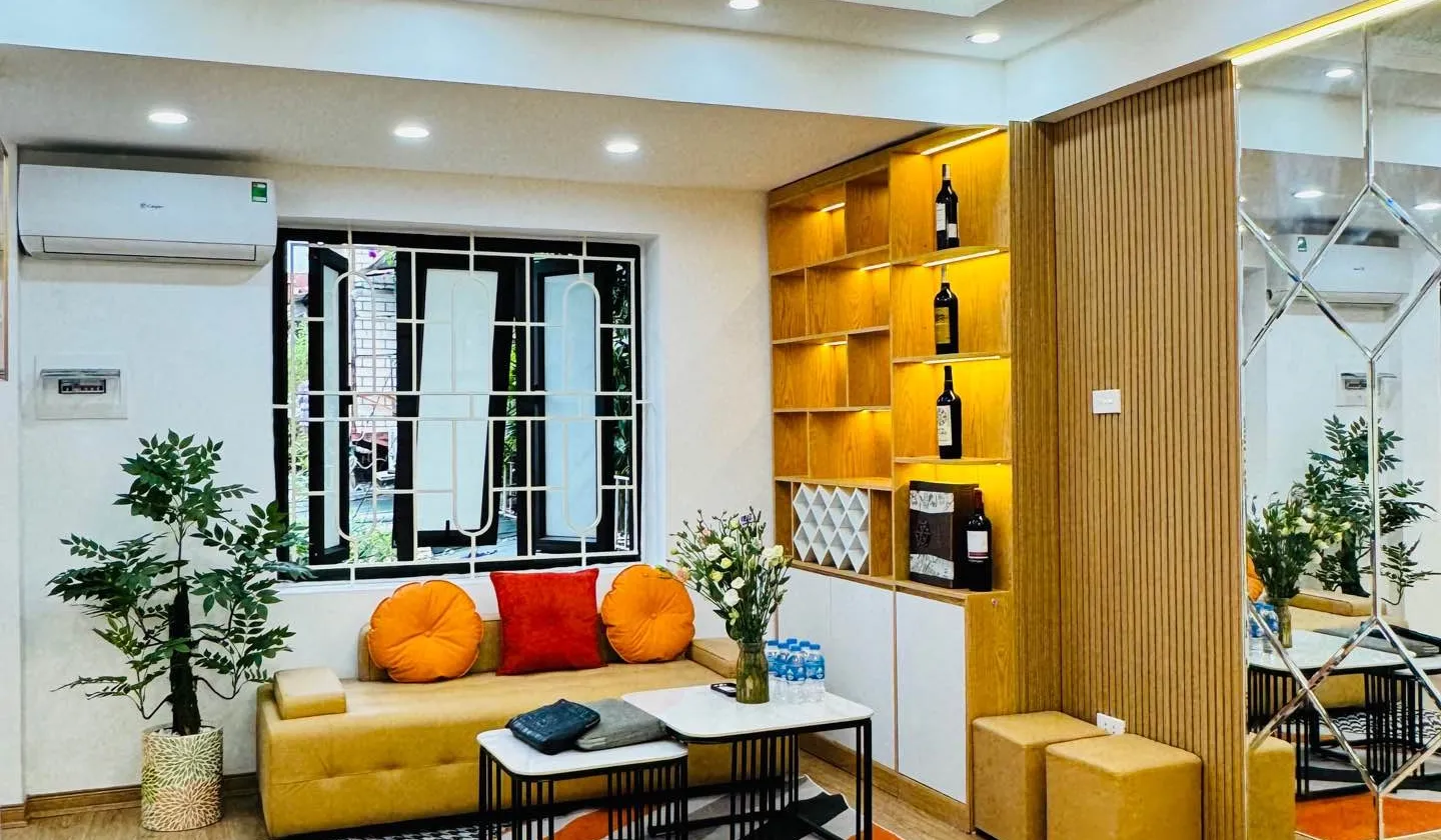 Bán nhà tập thể tầng 1 Thọ Lão, ô tô tải đỗ cửa, ngõ thông
40m² - 4,8 tỷ
Thọ Lão, HBT, HN... Bán căn hộ chung cư tại Hai Bà Trưng, Hà Nội 01