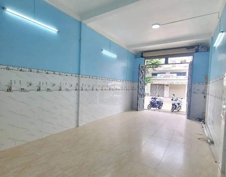 Bán nhà mặt phố 3 tầng, 7 phòng ngủ tạ
i Bình Tiên, TPHCM... Bán nhà mặt phố tại Bình Tiên, Hồ Chí Minh 01