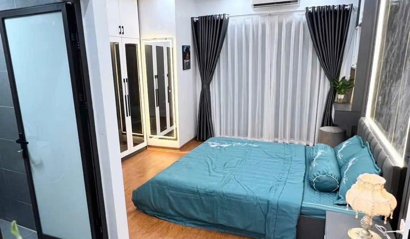Bán nhà 5 tầng 3 phòng ngủ gần Hồ Linh Quang, sổ sẵn, cho thuê... Bán nhà riêng tại Văn Miếu - Quốc Tử Giám, Hà Nội 01