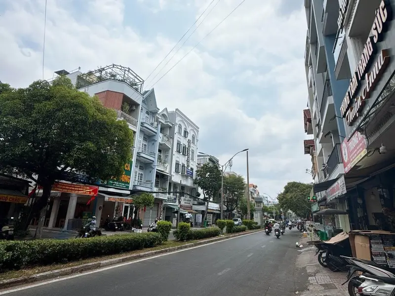 Bán nhà mặt phố 4 tầng trung tâm Quận Tân Phú giá 12,5 tỷ... Bán nhà mặt phố tại Tân Sơn Nhì, Hồ Chí Minh 01