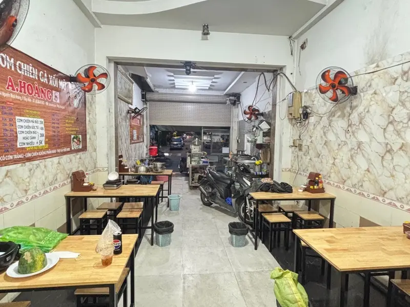 MT kinh doanh Nguyễn Minh Hoàng dòng tiền ổn định - Cho thuê hay kinh doanh đều sinh lời cao... Bán nhà mặt phố tại Bảy Hiền, Hồ Chí Minh 01