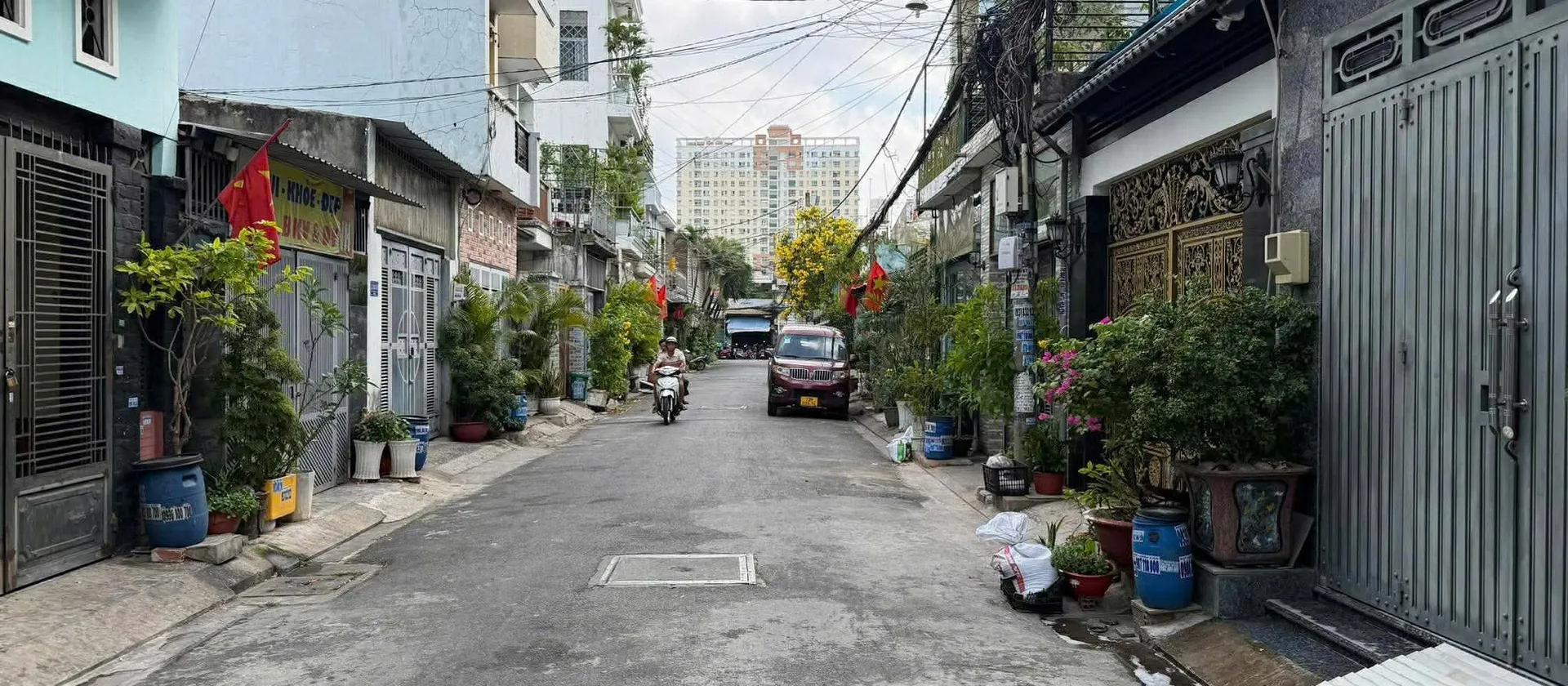 Bán nhà riêng 1 tầng tại Hà Đặc, diện tích 173m2, mặt tiền 8m, vị trí gần chợ và trường đại học... Bán nhà riêng tại Trung Mỹ Tây, Hồ Chí Minh 01
