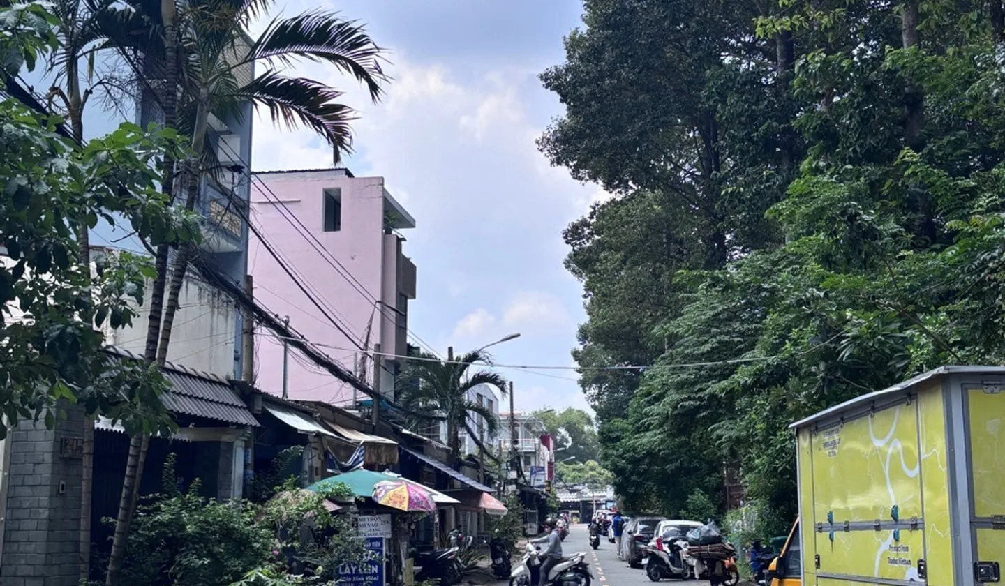Bán nhà mặt phố P. Linh Chiểu, Thủ Đức - mặt tiền rộng, vị trí kinh doanh sầm uất... Bán nhà mặt phố tại Thủ Đức, Hồ Chí Minh 01