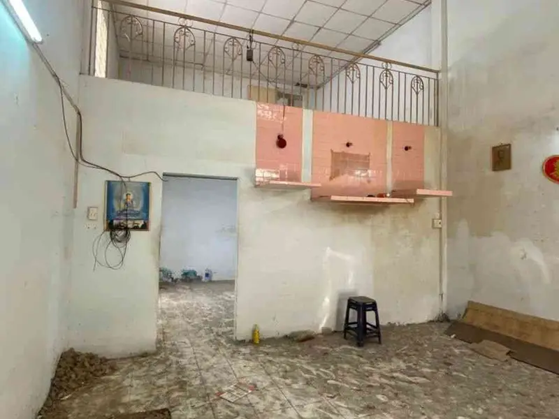Nhà đẹp mặt tiền rộng trung tâm quận 1, giá cực hời... Bán nhà riêng tại Bến Thành, Hồ Chí Minh 01