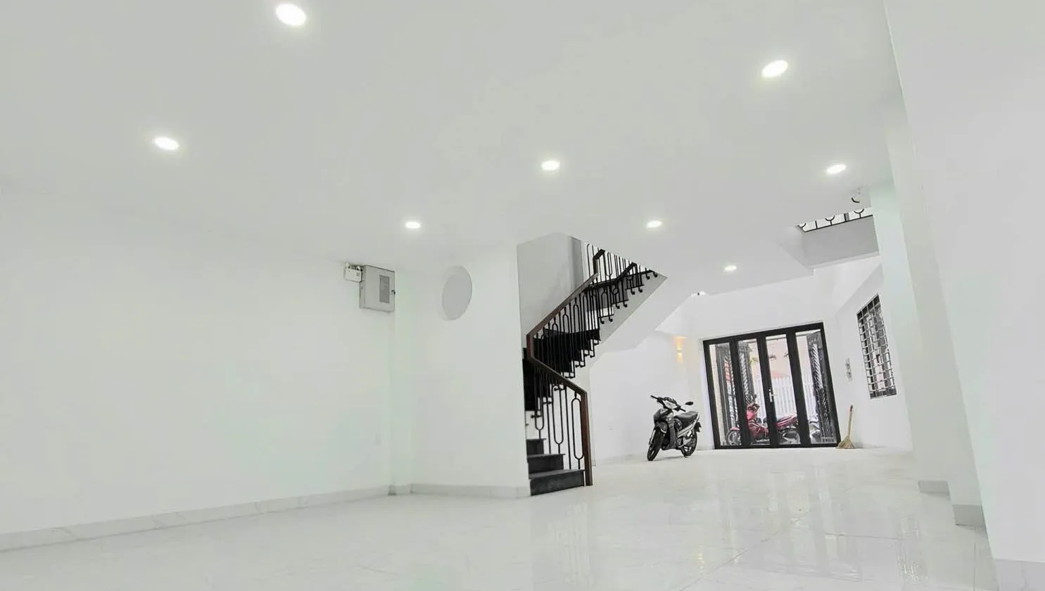 Bán nhà 6 tầng 7 phòng trọ tại Trường Chinh giá 8.5 tỷ... Bán nhà riêng tại Đông Hưng Thuận, Hồ Chí Minh 01