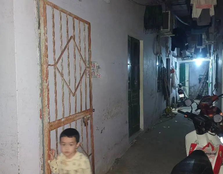 BÁN ĐẤT TẶNG NHÀ C4 VĂN PHÚ - HÀ ĐÔNG - Ô TÔ ĐỖ CỔNG - 55M² - GIÁ 9,1 TỶ (THƯƠNG LƯỢNG)... Bán owner_side tại Hà Đông, Hà Nội 01