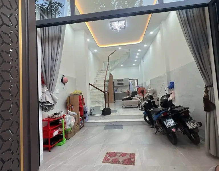 Cơ hội hiếm có sở hữu nhà riêng 3 tầng tại Nhà Bè với giá tốt ngay hôm nay... Bán nhà riêng tại Nhà Bè, Hồ Chí Minh 01