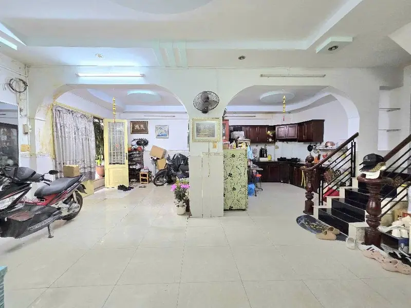 Khu 20 thước - hẻm ô tô - 4 tầng - 70m2 - Nhỉnh 10 tỷ - Ngang 8m - Nở hậu tài lộc... Bán nhà riêng tại Khánh Hội, Hồ Chí Minh 01