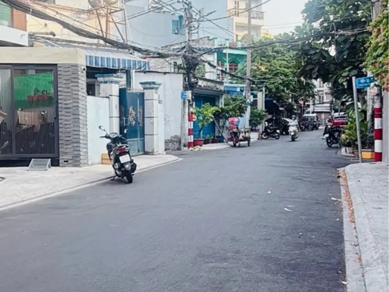 Bán nhà 4 tầng mặt tiền lớn, kinh doanh tốt quận Tân Bình... Bán nhà mặt phố tại Bảy Hiền, Hồ Chí Minh 01
