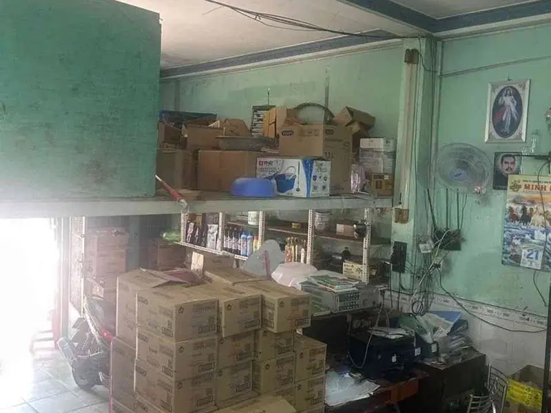 Nhà lô góc kinh doanh siêu đỉnh, 2 tầng rộng rãi... Bán nhà mặt phố tại Hòa Bình, Hồ Chí Minh 01