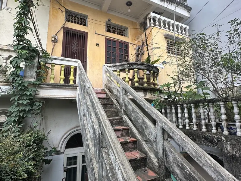 Bất động sản mặt phố đẳng cấp tại khu vực trung tâm Hà Nội... Bán nhà mặt phố tại Ba Đình, Hà Nội 01