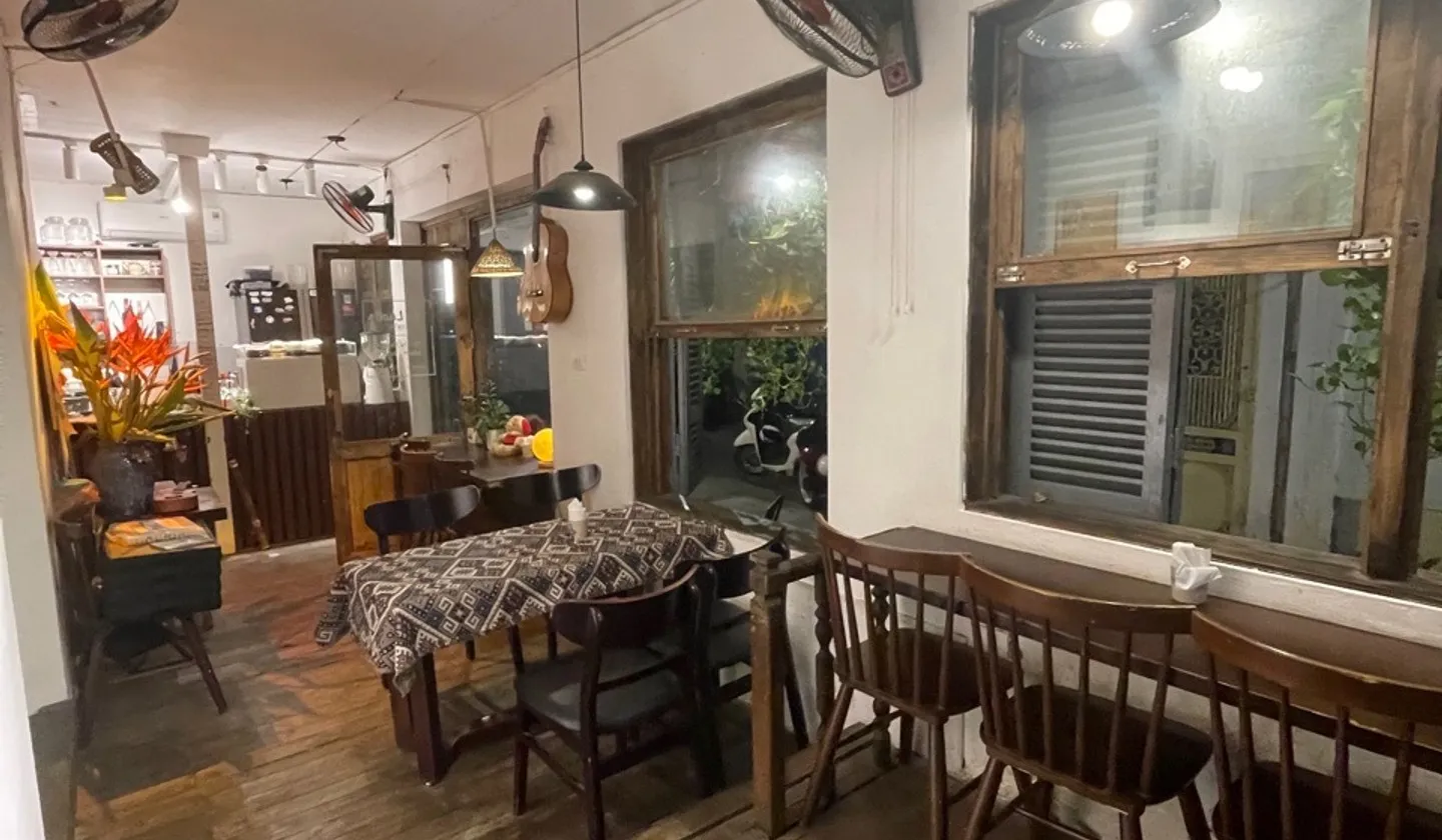 Bán căn hộ 3 phòng ngủ diện tích 47m2 tại khu trung tâm Nguyên Hồng... Bán căn hộ chung cư tại Giảng Võ, Hà Nội 01