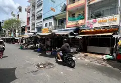 Nhà mặt tiền chợ Hòa Bình đỉnh - 4 tầng kiên cố, cơ hội kinh doanh cực hot... Bán nhà mặt phố tại An Đông, Hồ Chí Minh 01