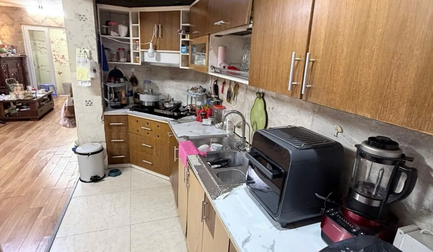 Căn hộ 42m², 3 phòng ngủ, view phố, khu dân trí cao tại quận Đống Đa... Bán căn hộ chung cư tại Giảng Võ, Hà Nội 01