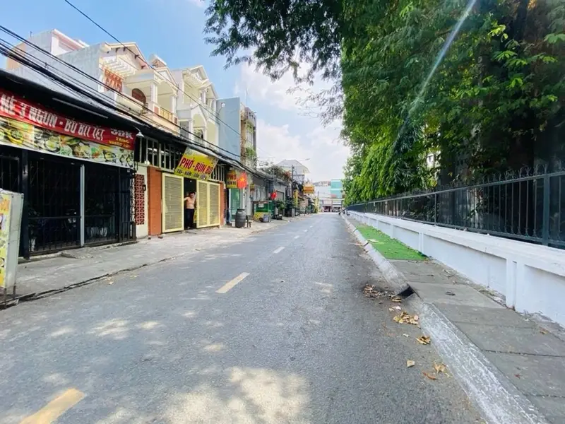Nhà mặt tiền kinh doanh ngay trung tâm phường Tam Bình 100m2 6tỷ200 Shr... Bán nhà mặt phố tại Tam Bình, Hồ Chí Minh 01
