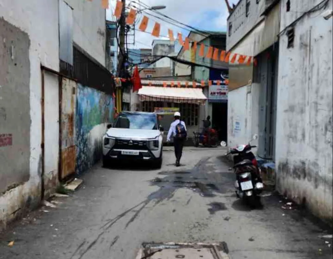 Nhà hẻm xe tải tránh, ngay mặt tiền Bà Hom, sở hữu lâu dài... Bán nhà riêng tại Phú Lâm, Hồ Chí Minh 01