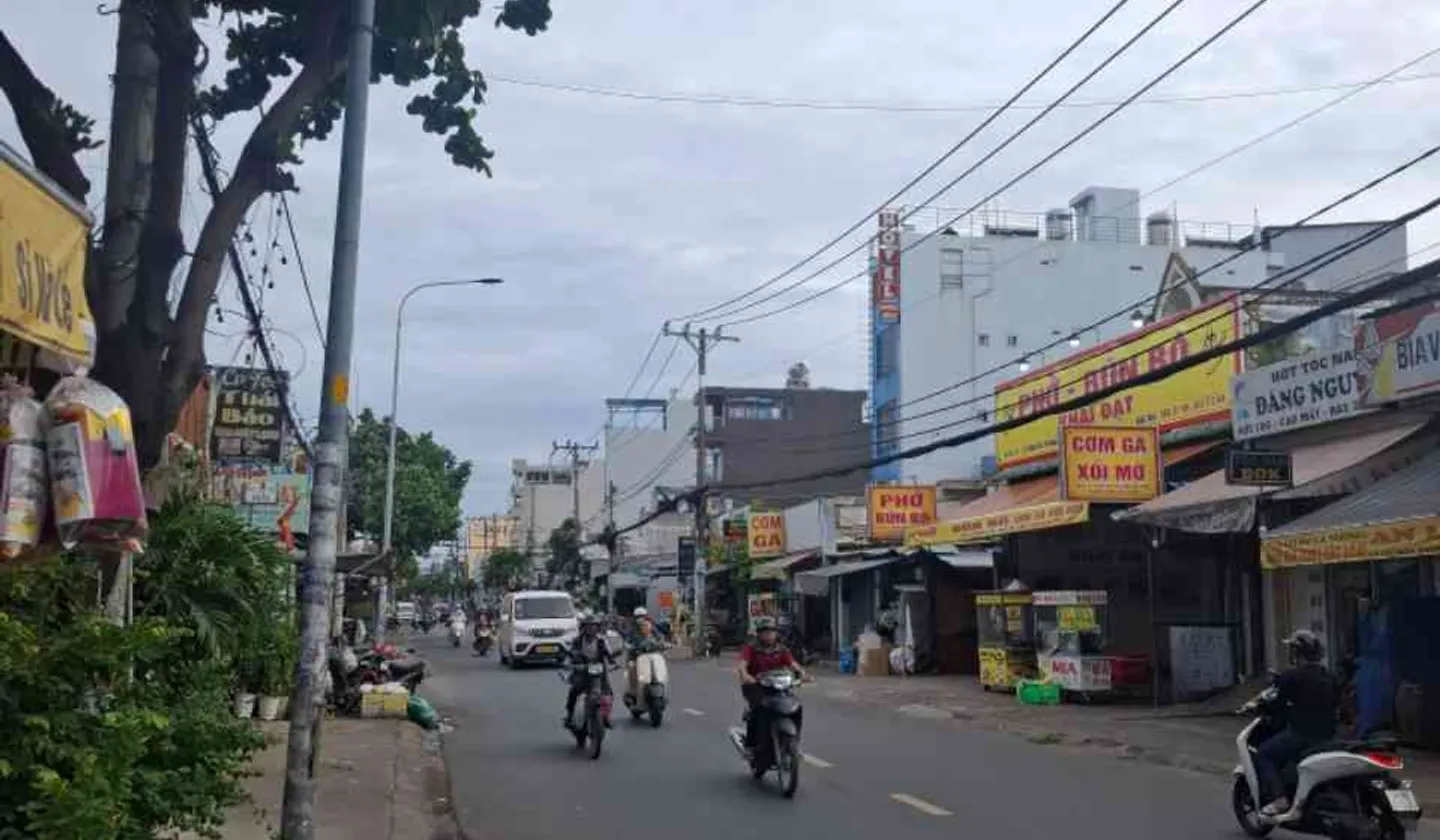 Nhà mặt phố kinh doanh sầm uất Bình Tân giá tốt, không thể bỏ lỡ... Bán nhà mặt phố tại Bình Trị Đông, Hồ Chí Minh 01