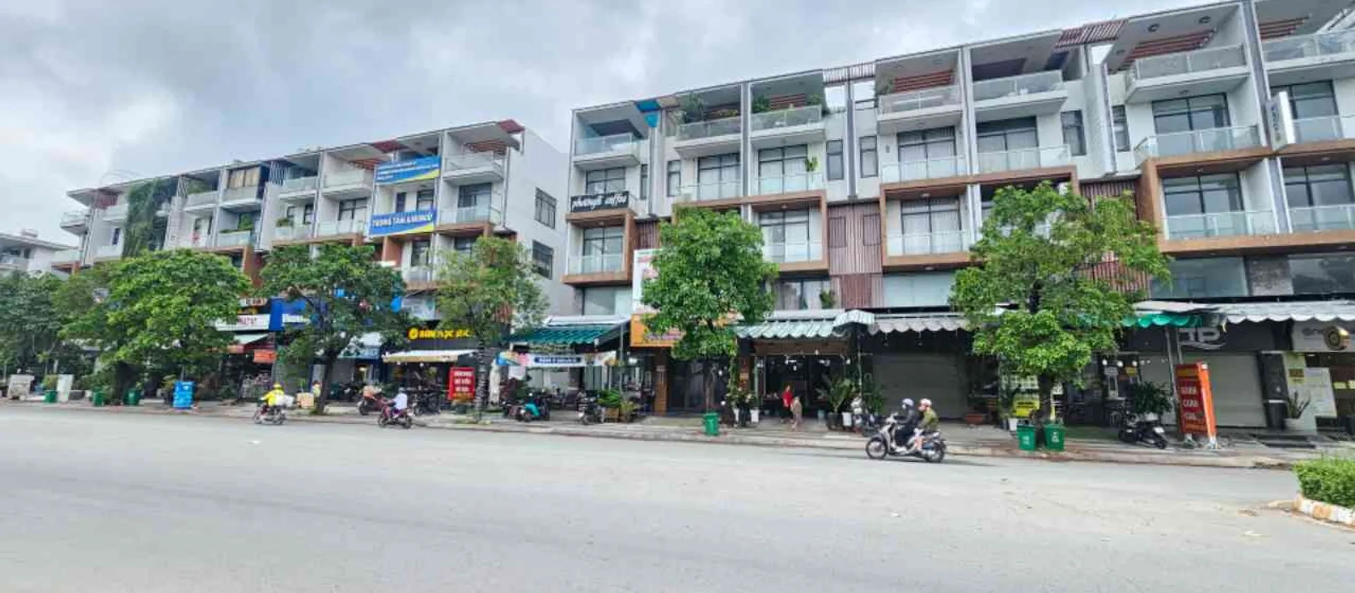 Bán nhà mặt phố 4 tầng khu đô thị Mizuki Park, 105m2, giá 17.6 tỷ 0948769331... Bán nhà mặt phố tại Bình Hưng, Hồ Chí Minh 01