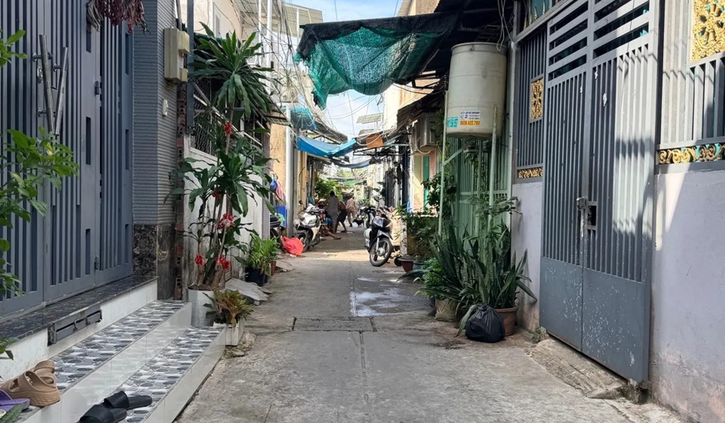 81M2 - NGAY HIM LAM - GẦN HẺM XE HƠI - 5 TỶ 5... Bán nhà riêng tại Tân Hưng, Hồ Chí Minh 01
