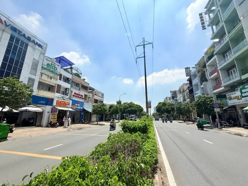 Nhà mặt phố góc quận 11, 87m2, 10 phòng, giá tốt... Bán nhà mặt phố tại Hòa Bình, Hồ Chí Minh 01