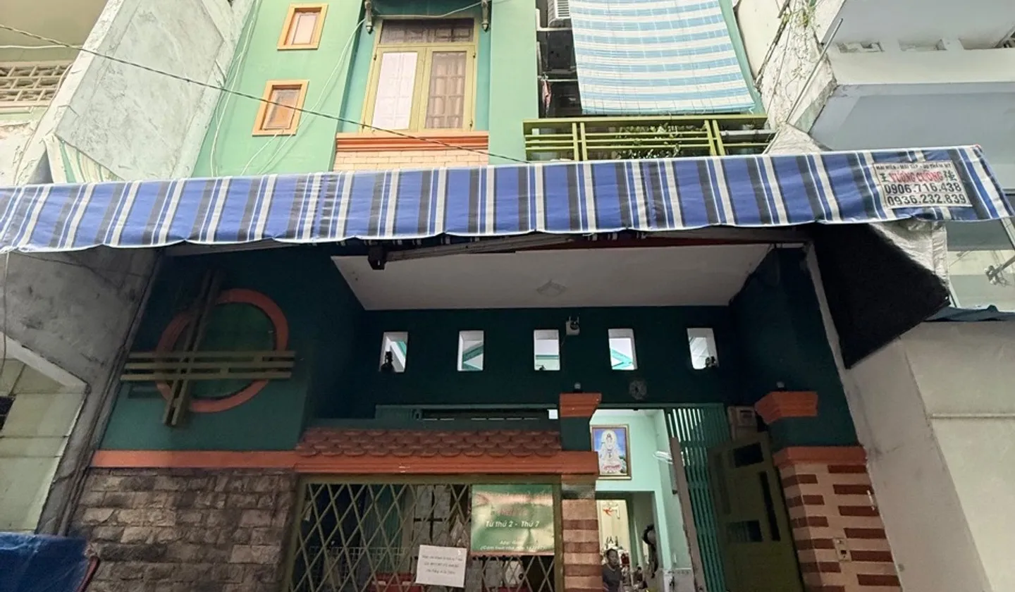 Nhà đẹp trung tâm Quận 10, hẻm xe hơi thoáng... Bán nhà riêng tại Diên Hồng, Hồ Chí Minh 01