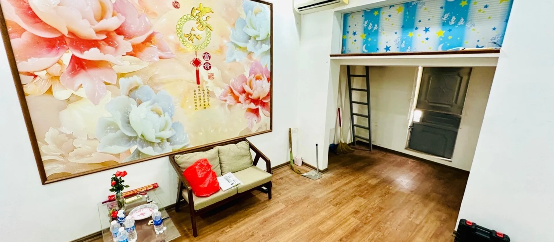 Hàng hiếm - Hơn 1 tỷ có ngay nhà tập thể May 10 dt 17.3m có gác xép - sổ đỏ... Bán căn hộ chung cư tại Phúc Lợi, Hà Nội 01
