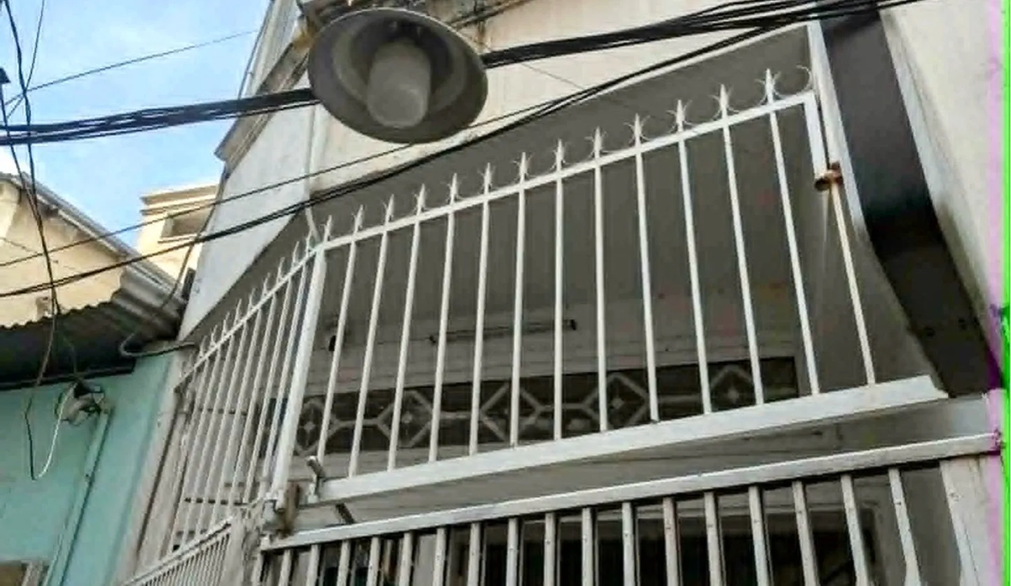 Nhà xinh trung tâm Quận 10, giá hợp lý, vào ở ngay... Bán nhà riêng tại Hòa Hưng, Hồ Chí Minh 01