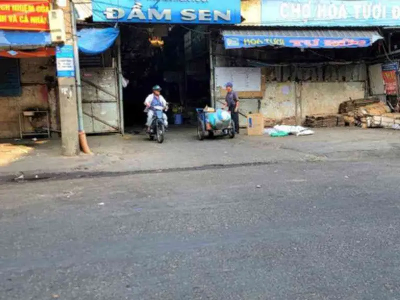 BÁN NHÀ NGAY LẠC LONG QUÂN - NHỈNH 2 TỶ... Bán nhà riêng tại Hòa Bình, Hồ Chí Minh 01