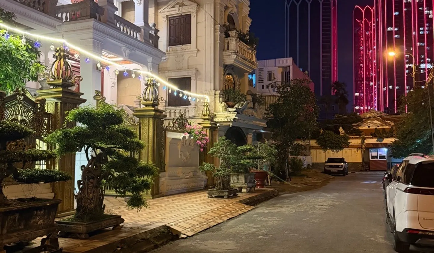 Bán Biệt Thự Hoàng Thế Thiện 280 m2 - tuyến sau Lê Hồng Phong - Lô Góc - 3 tầng - chỉ 20.8 tsr... Bán biệt thự, liền kề tại Đông Hải, Hải Phòng 01