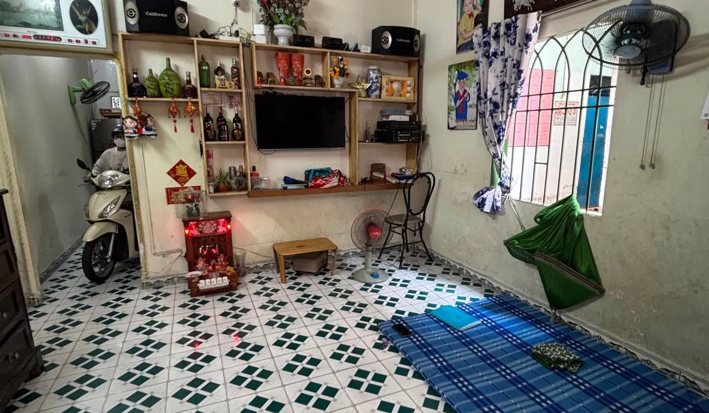 Bán nhà 1 trệt 1 gác lửng 5 phòng tại Linh Xuân, giá 5.7 tỷ... Bán nhà riêng tại Linh Xuân, Hồ Chí Minh 01