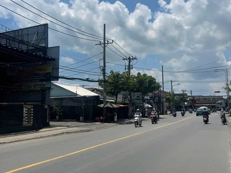 Bán nhà 2 tầng 4 phòng ngủ tại Tân Thới Nhì giá 4 tỷ, Dt : 8,8x11m... Bán nhà riêng tại Xuân Thới Sơn, Hồ Chí Minh 01