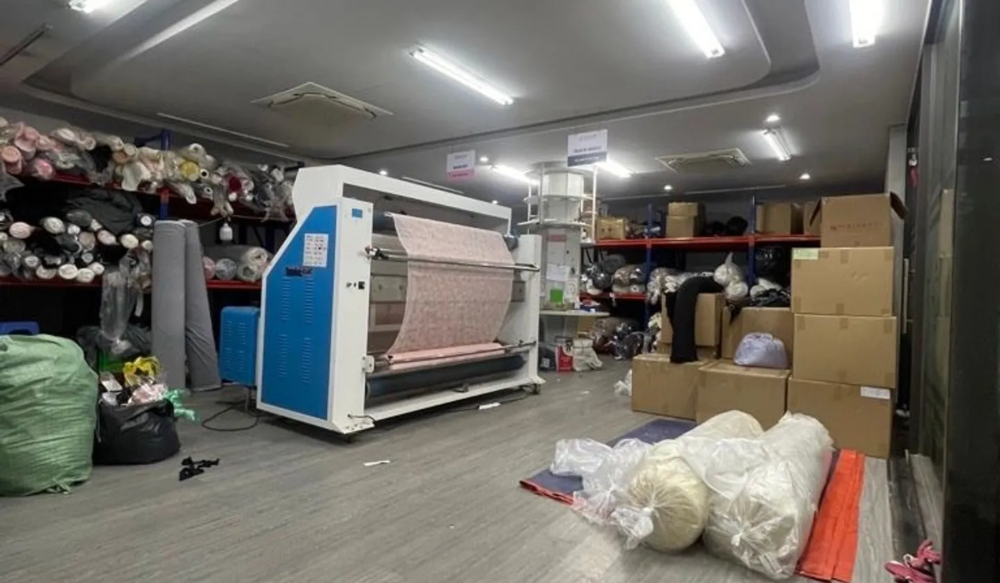 Bán văn phòng 5 tầng tại Long Biên, diện tích 331m2, giá 54 tỷ... Bán văn phòng tại Bồ Đề, Hà Nội 01
