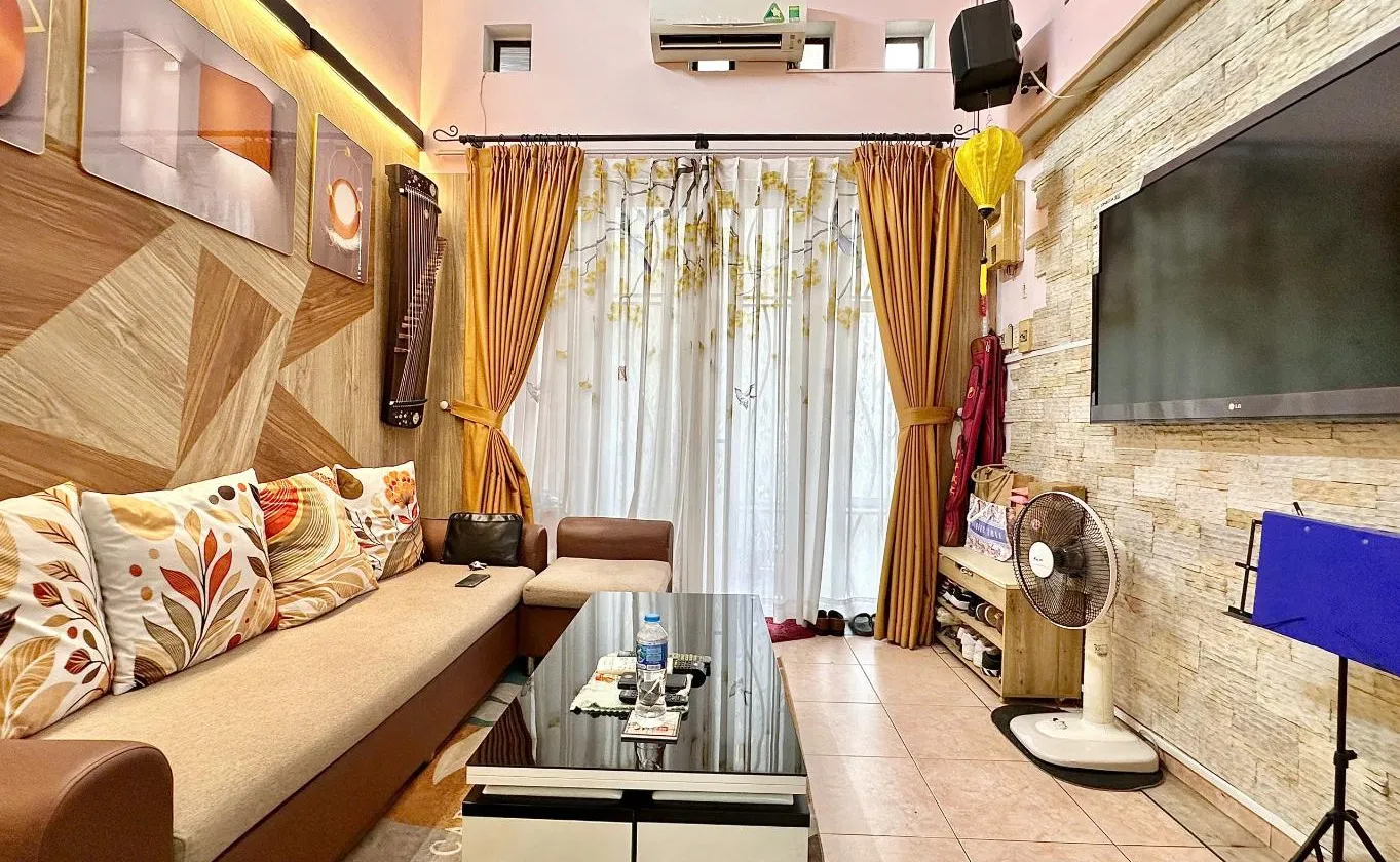 Nhà Phú Nhuận 5PN thoáng, tặng full nội thất, giá siêu tốt... Bán nhà riêng tại Phú Nhuận, Hồ Chí Minh 01