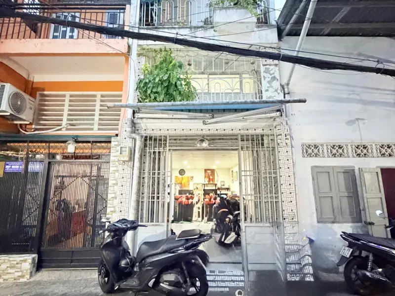 Nhà Mặt Phố Tân Bình - 3 Tầng, Sổ Nở Hậu, Hẻm Xe Hơi Thông... Bán nhà mặt phố tại Tân Hòa, Hồ Chí Minh 01