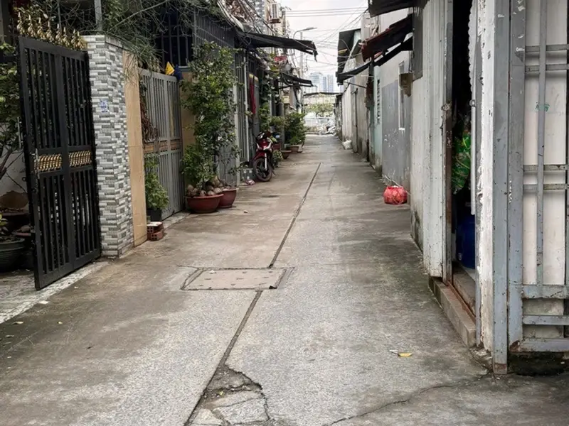Bán nhà 4 tầng phường Phú Định quận 8 ,hẻm xe hơi 5 phòng ngủ giá 5.93 tỷ... Bán nhà riêng tại Phú Định, Hồ Chí Minh 01
