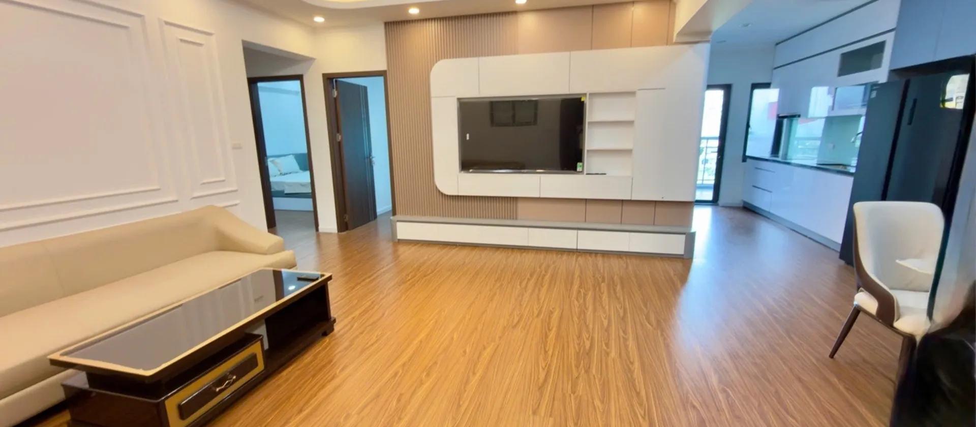 Bán căn hộ 100m, 3 ngủ, Nguyễn Cơ Thạch, full nội thất, tầng trung thoáng đẹp, ô tô, giá rẻ... Bán căn hộ chung cư tại Từ Liêm, Hà Nội 01