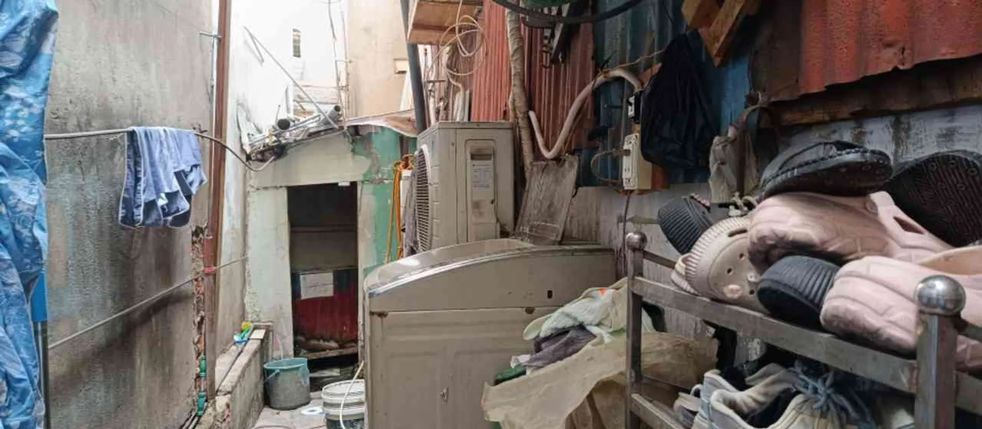 Bán nhà riêng 58m² tại Dương Bá Trạc, thích hợp xây mới, gần hẻm ô tô tránh... Bán nhà riêng tại Chánh Hưng, Hồ Chí Minh 01