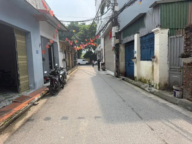 Nhà Vừa Ở Vừa Kinh Doanh Trung Tâm Việt Hưng, Ô Tô Tránh, Giá Tốt... Bán nhà riêng tại Việt Hưng, Hà Nội 01