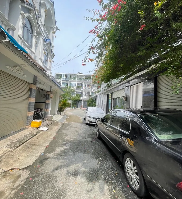 Cơ hội hiếm có sở hữu nhà 4 tầng sang trọng tại Nhà Bè giá 8,45 tỷ... Bán owner_side tại Nhà Bè, Hồ Chí Minh 01